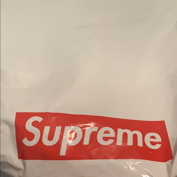 SUPREME DUFFEL BAG SS19 - Picture 5 of 5